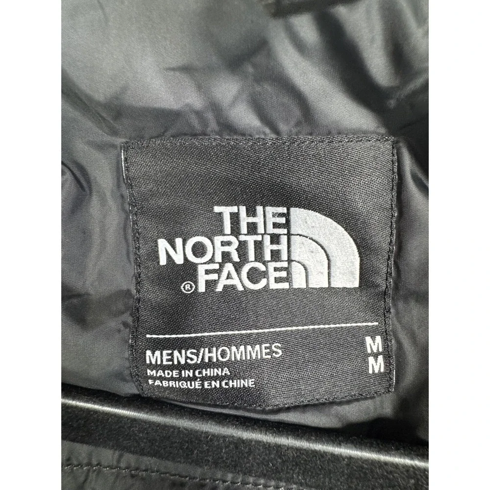The North Face Jacket Mens‎ Medium Black Hooded Insulated Pit Zips NF0A2TC6